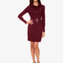 Robe En Tricot Incontournable, Coupe Féminine Et Superbes Détails