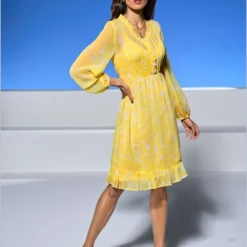 Robe Imprimée Superbe Imprimé Sur Le Fond De Robe.