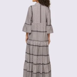 Robe Longue Agréable à Porter 6 Robe Longue Agréable à Porter -Feminisca Soldes Magasin 125.00ZUK66645 B39.001