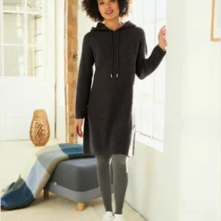 Robe En Tricot à Capuche