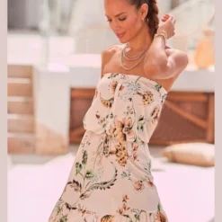 Buffalo Robe Bustier, Patte De Boutonnage Décorative