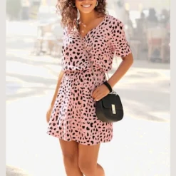 Buffalo Robe D'été Encolure En V Dégagée